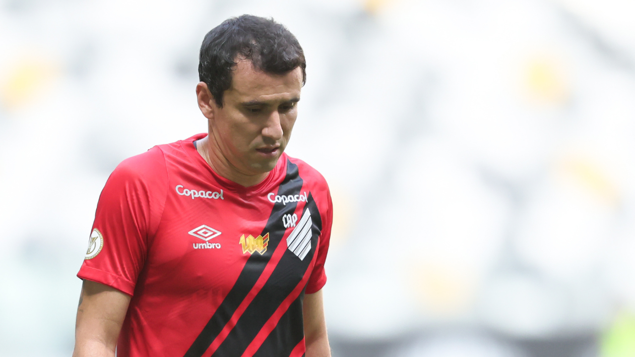 Pablo é um dos símbolos do rebaixamento do Athletico