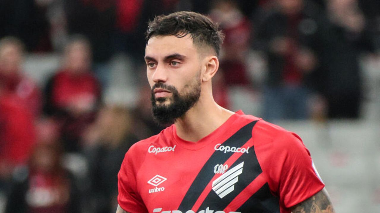 “Tenho contrato”: Mastriani revela o que aguarda em volta ao Athletico