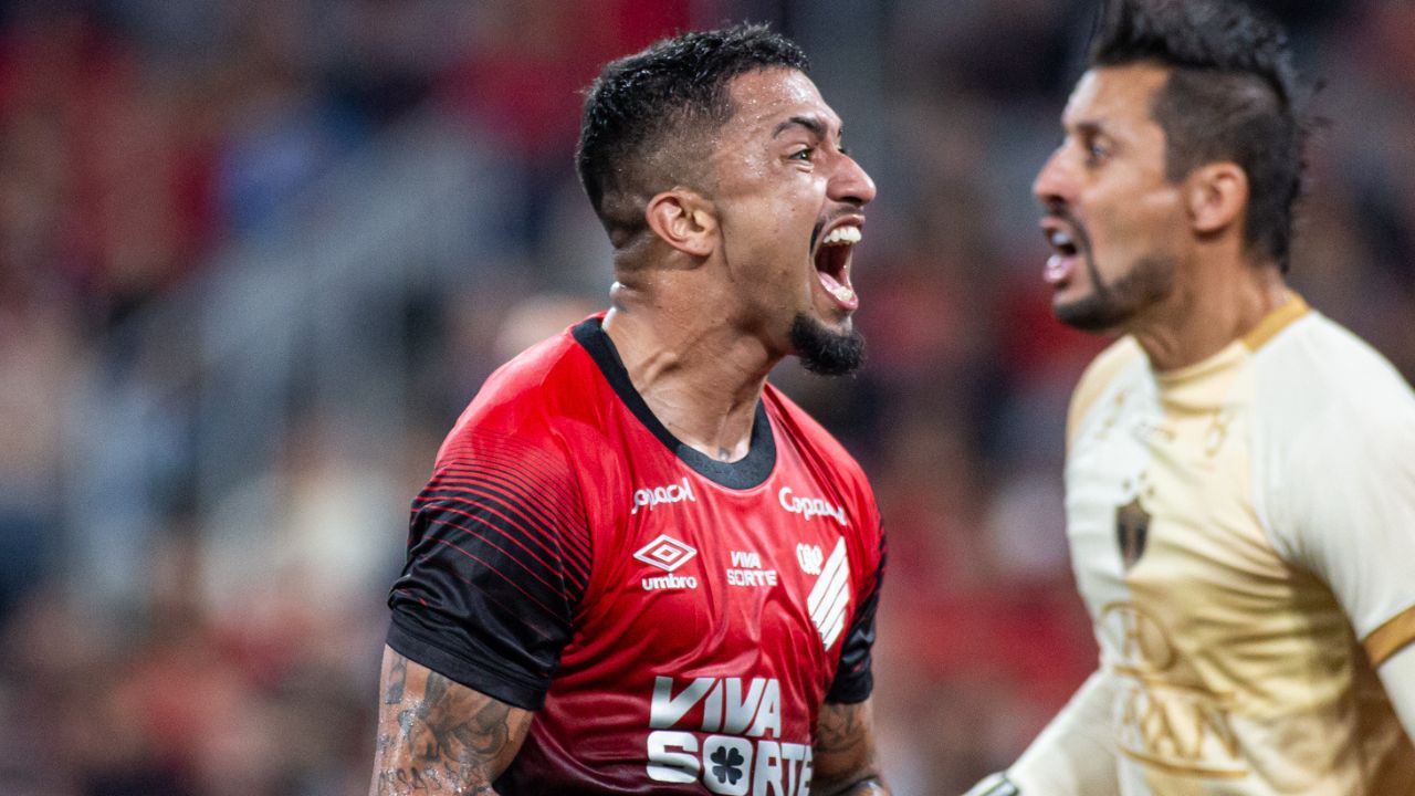 Sete atletas do time principal reforçam o Athletico no Paranaense 2026