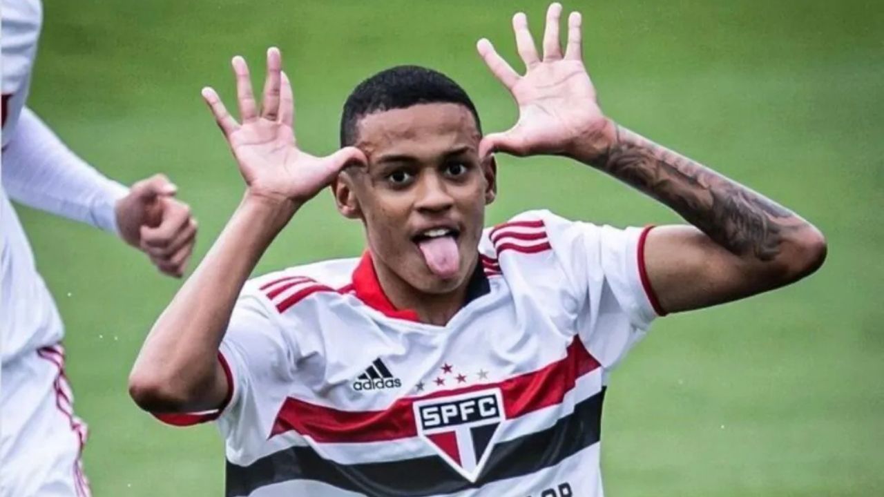 Atacante ex-Coritiba e São Paulo é anunciado por clube da Espanha