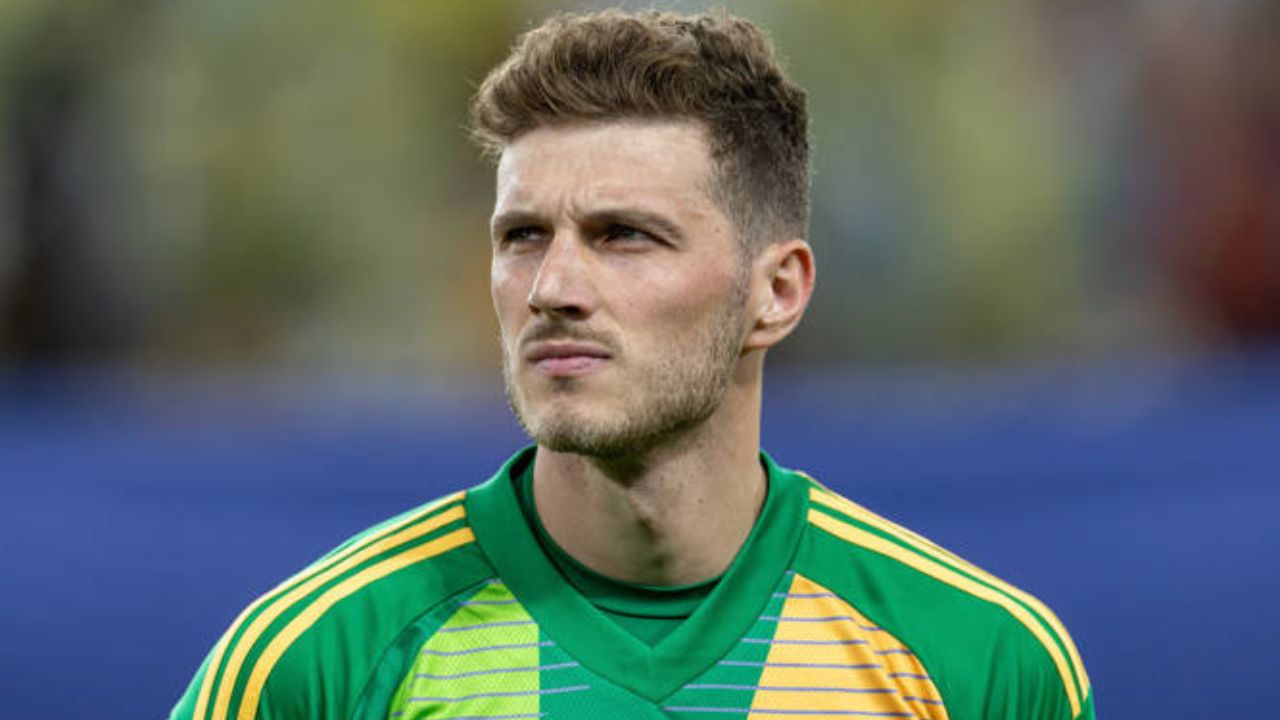 Ex-Athletico, goleiro Bento recebe proposta de clube da Premier League