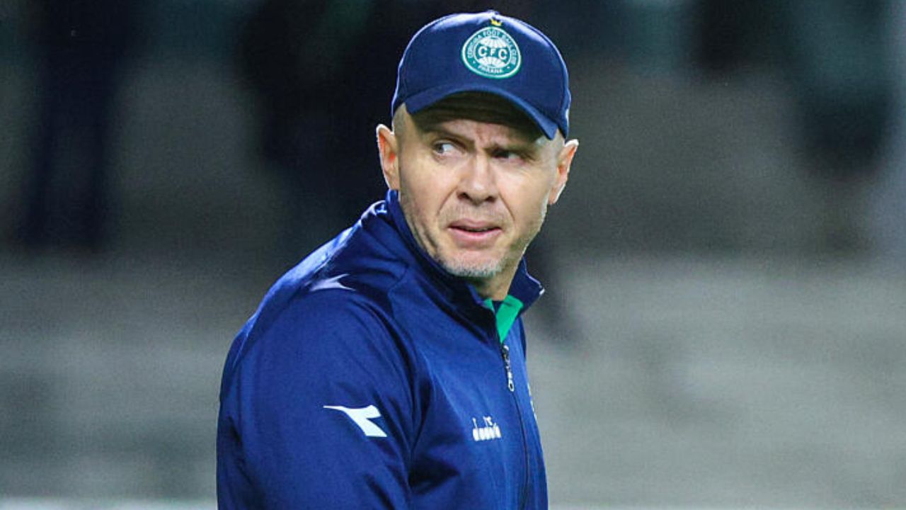 “Vejo de outra forma”: Presidente do Coritiba avalia trabalho de Mozart