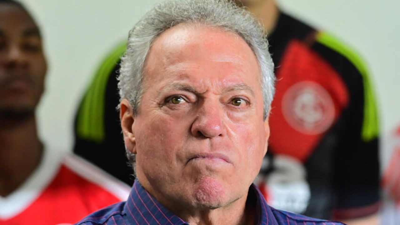 Com Flamengo campeão restou a dramática luta contra o rebaixamento