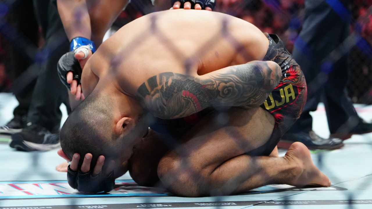 Vídeo mostra lesão grave que tirou cinturão de brasileiro no UFC