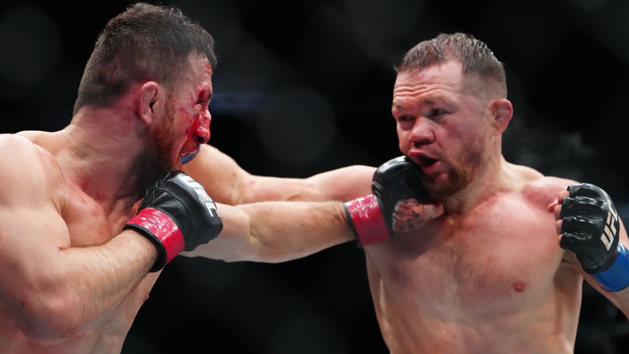 Reviravoltas e milhões: Os salários do UFC 323 em Las Vegas