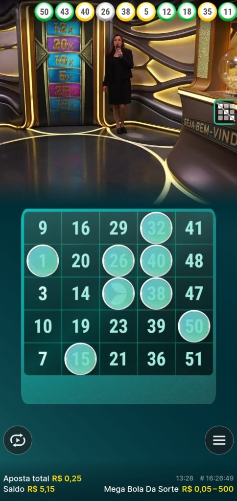 Jogo Mega Bola da Sorte da Stake com apresentadores brasileiros e roda com multiplicadores para a bola final.