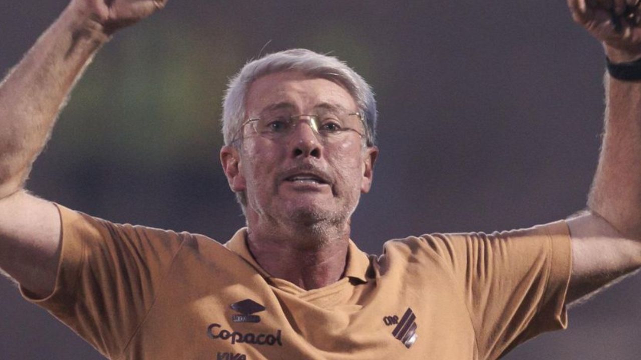 Athletico anuncia reforço de seleção que jogará a Copa do Mundo 2026