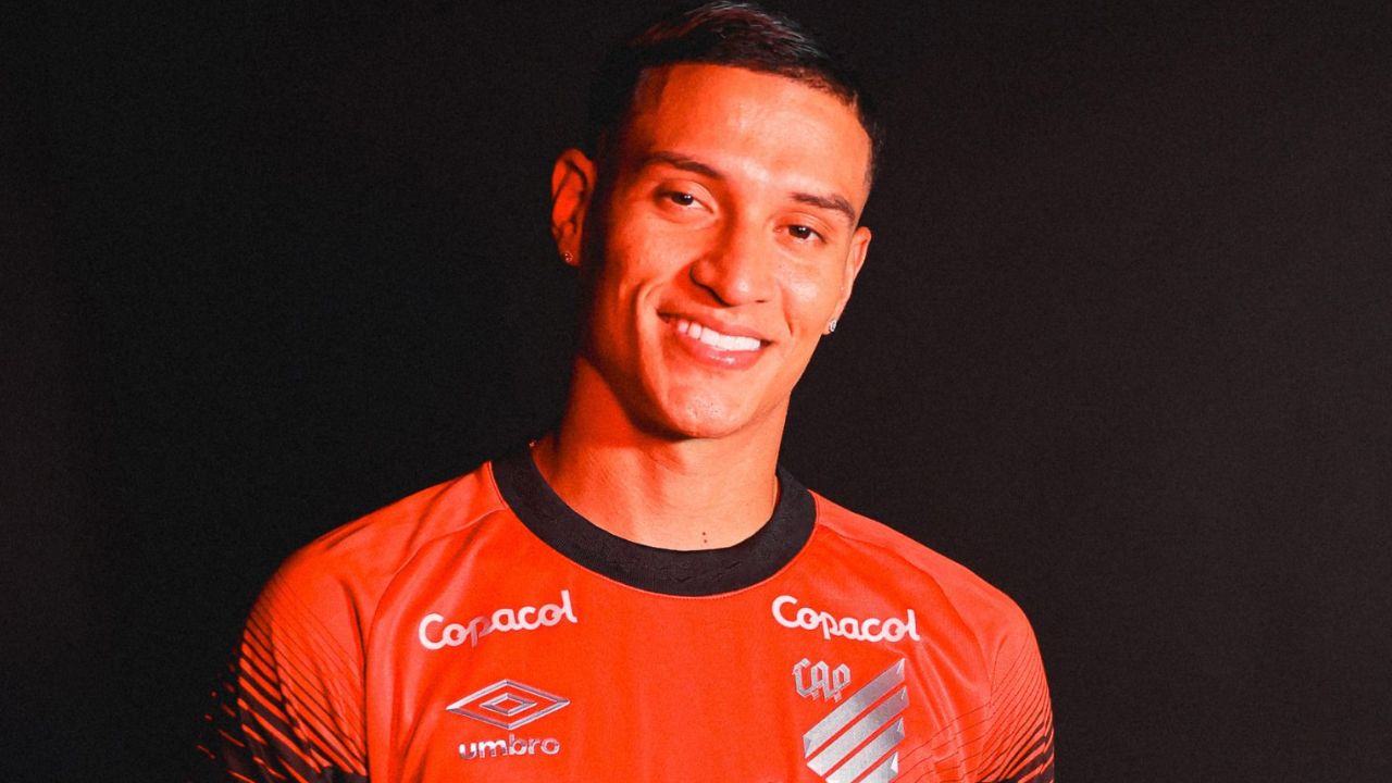 O que seria do Athletico um dia sem colombianos?