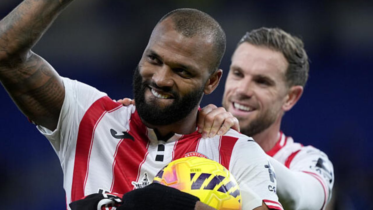 “Pensei em desistir”: Atacante desprezado pelo Athletico brilha com hat-trick na Premier League