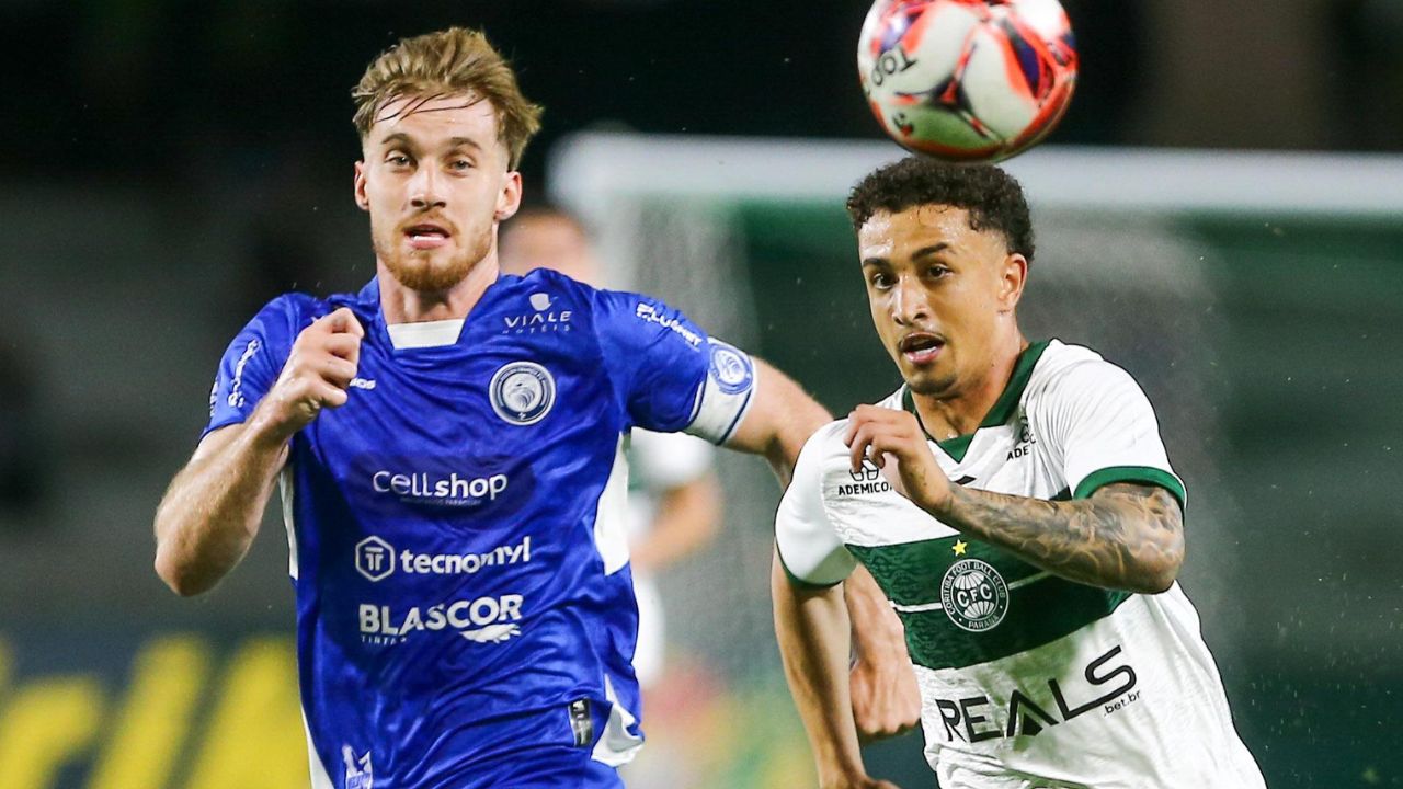 Coritiba sofre com falhas e sai derrotado do Couto Pereira em estreia no Paranaense