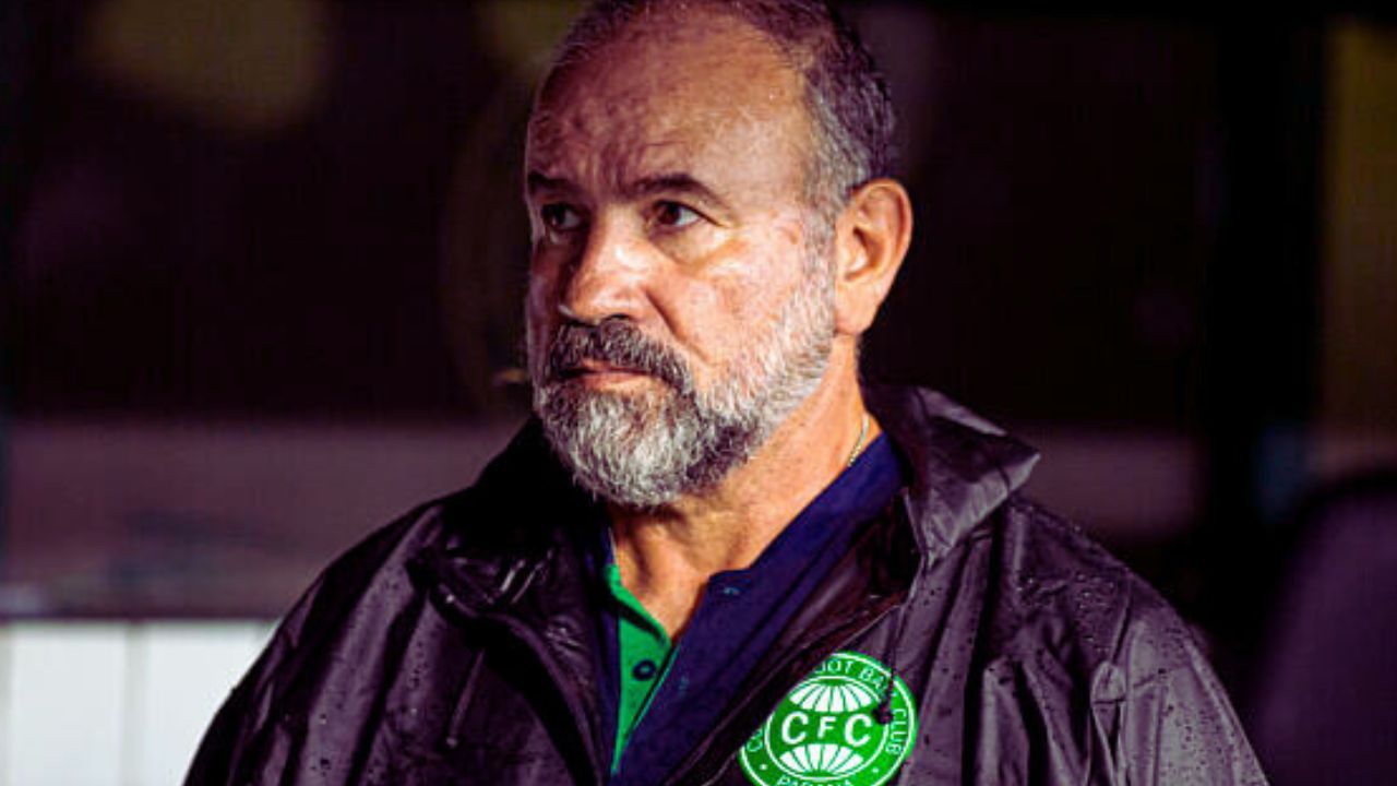 Treinador coloca trabalho no Coritiba em xeque após tropeços: “Não fomos capazes”