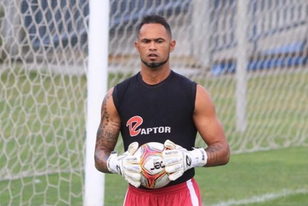 Clube amador de Curitiba desmente boato sobre negociação com o goleiro Bruno