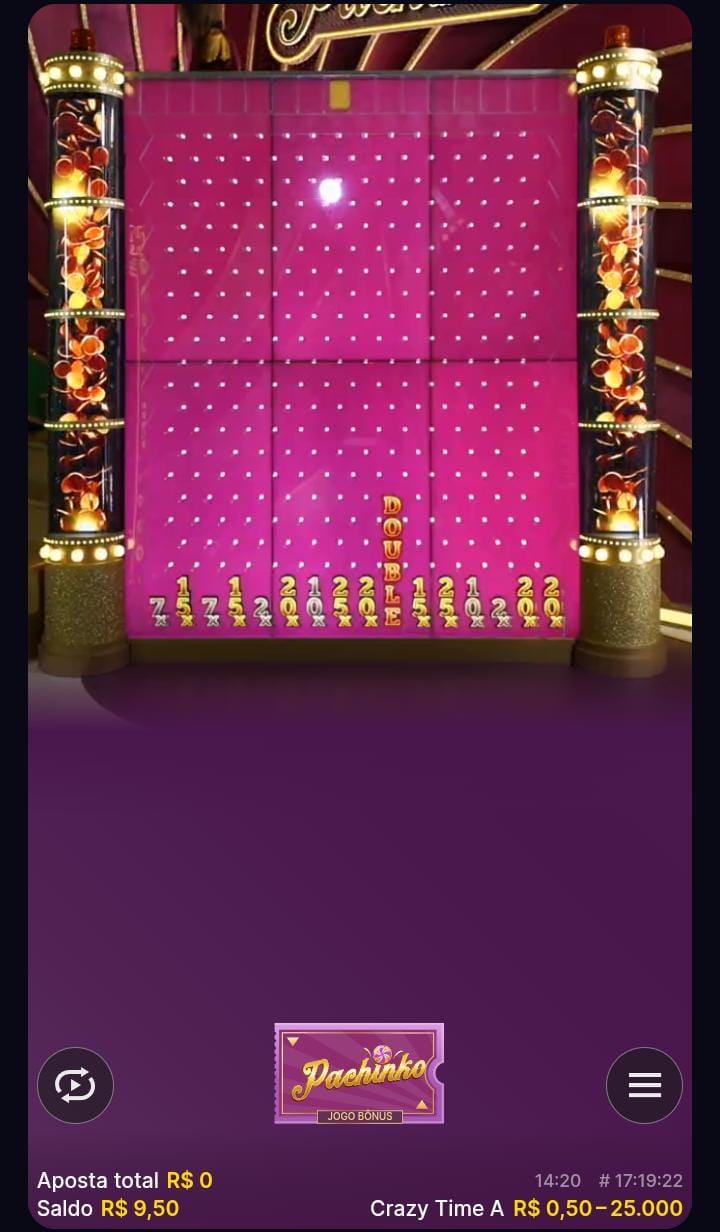 rodada Pachinko do jogo Crazy Time, com uma bola caindo nos pinos e diferentes multiplicadores na base