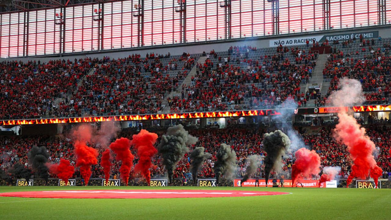 Torcedor do Athletico suspeito de caso de racismo no Atletiba é indiciado