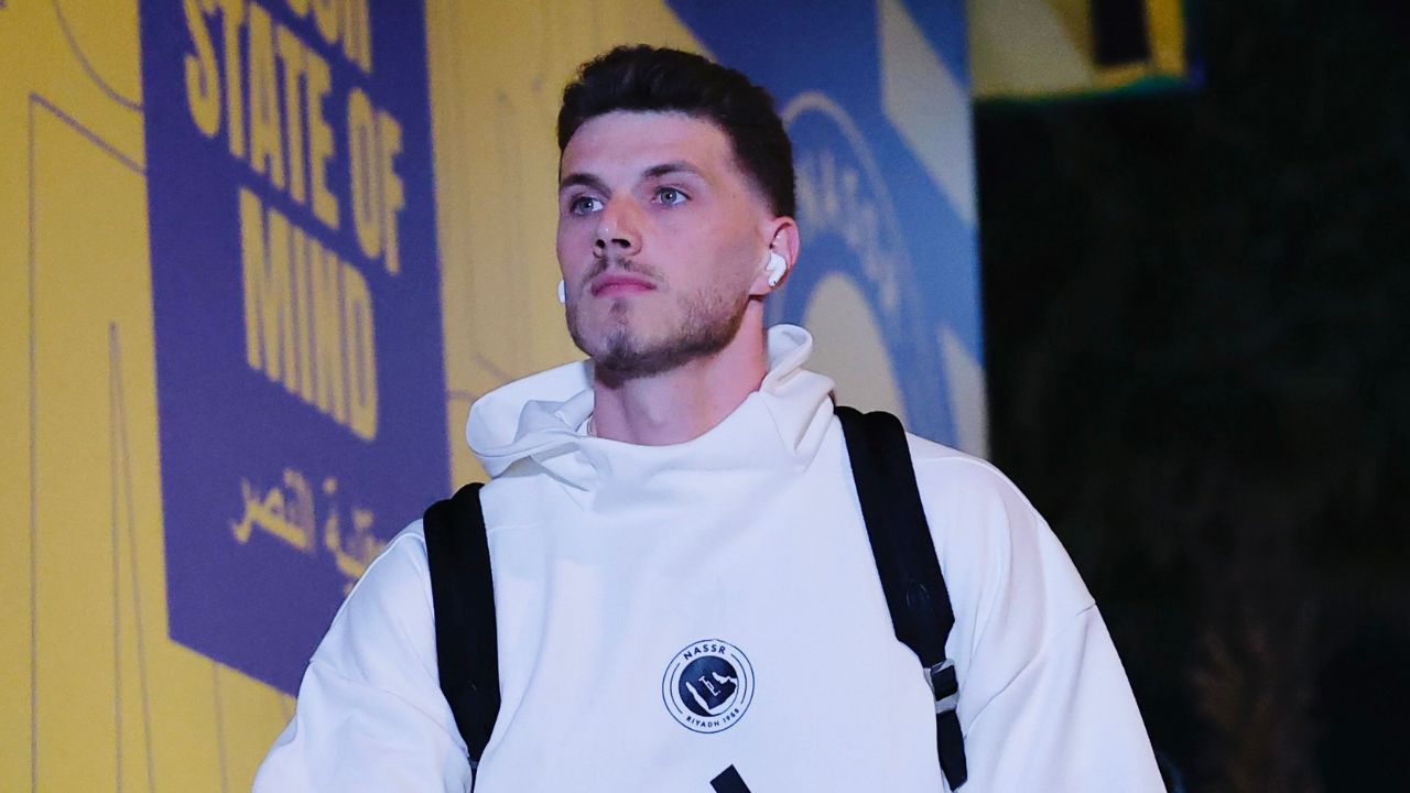 Bento retoma titularidade no Al-Nassr após fracasso na ida para a Itália