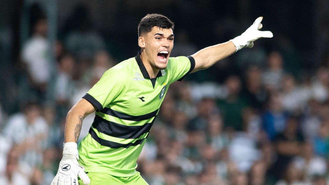 Personagem do jogo, Morisco lamenta erros do Coritiba na estreia