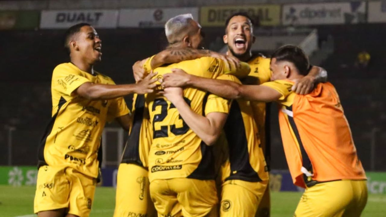 Campeonato Paranaense define último rebaixado; veja como foi Cascavel x Andraus